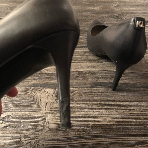 Karl Lagerfeld Paris Royal point toe leather pumps - Picture 6 of 6